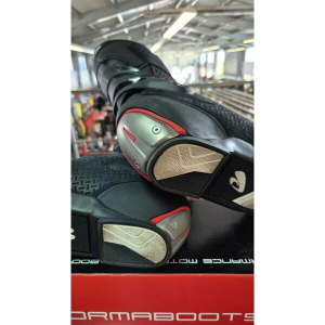 Cizme sport/touring FORMA PHANTOM - Produs RESIGILAT Negru 44, 4, nordicamoto.ro
