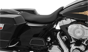 Runaround Solo Seat Black