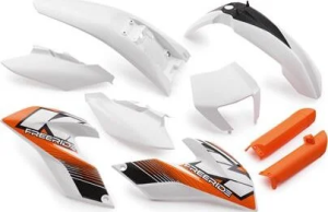 Plastic parts set