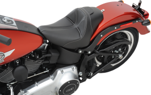 Dominator Solo Seat Black