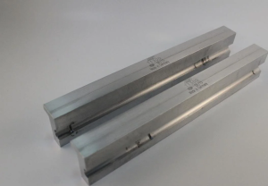 Clamp for needle guiding Link