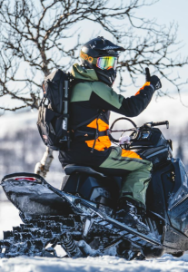 AMOQ Conquer 25 literes hátizsák, fekete/narancssárga, 2, nordicamoto.ro
