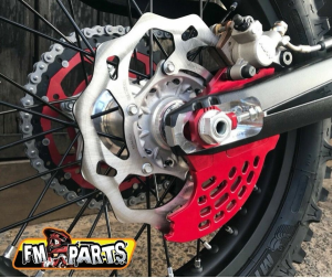 Hátsó féktárcsa-védő Fm-Parts Beta 250/300 2013–2022, piros, nordicamoto.ro