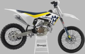FC 450/17 MODEL BIKE