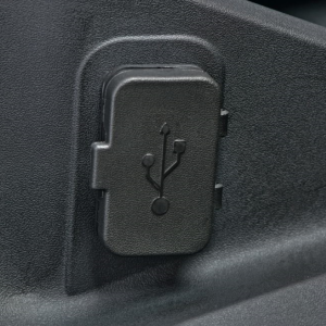 CFMOTO USB TYPE-C TÖLTŐADAPTER – FEKETE, 3, nordicamoto.ro