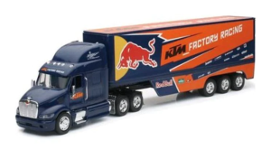 Red Bull Racing Motorsport KTM teherautó játékmodell, 1:32 méretarány