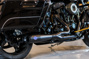 Diamondback 2-into-1 Exhaust System Guardian Black