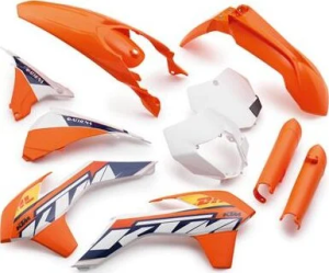 Plastic parts set
