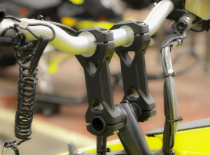 Skinz ChromeAlloy Riser Blocks 3"