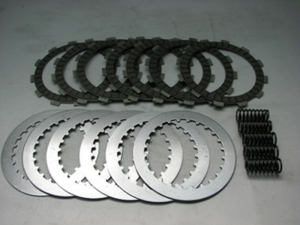 KUPPLINGLEMEZEK, TÁVOLSÁGTARTÓK ÉS KUPPLINGRUGÓ (KÉSZLET) KTM SX 125 98–14, EXC 125 98–05 PSyhic, nordicamoto.ro