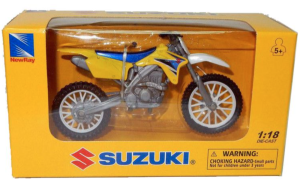 2008-as Suzuki RMZ 450 makett a Toy Model gyártmányában, 1:18 méretarányban, nordicamoto.ro