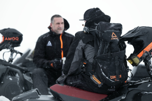 AMOQ Conquer 25 literes hátizsák, fekete/narancssárga, 3, nordicamoto.ro