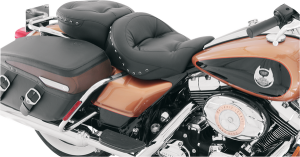 One-piece 2-up Ultra Touring Seat Black