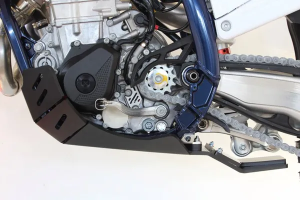 AXP Racing Xtrem motorvédő KTM/Husqvarna/Gas Gas 450/500 négyütemű modellekhez (2023–2027), fekete, 3, nordicamoto.ro