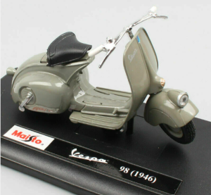Vespa 98 (1946) szürke, 1:18 méretarányú modell, 1, nordicamoto.ro