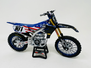 Eli Tomac Motocross of Nations 101 Yamaha YZF 450 méretarányos modell, 1:12, nordicamoto.ro