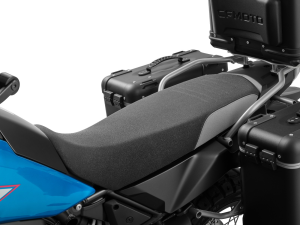 FŰTÖTT ÉS MAGASABB MOTOROS ÜLÉS CFMOTO 800MT-X / 1000MT-X – FEKETE / SZÜRKE