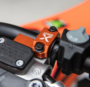 Brembo X-Grip kuplungszivattyú-védő KTM/HUSQ modellekhez, fekete, 2, nordicamoto.ro