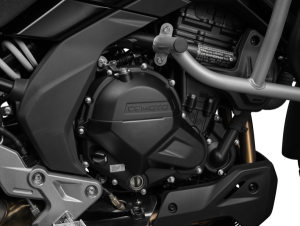 CFMOTO 700MT MOTORVÉDŐ FEDÉL – FEKETE, 3, nordicamoto.ro