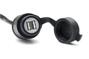SW-Motech EMA0010711300 kettős USB-töltőaljzat csatlakozókábelrel, nordicamoto.ro